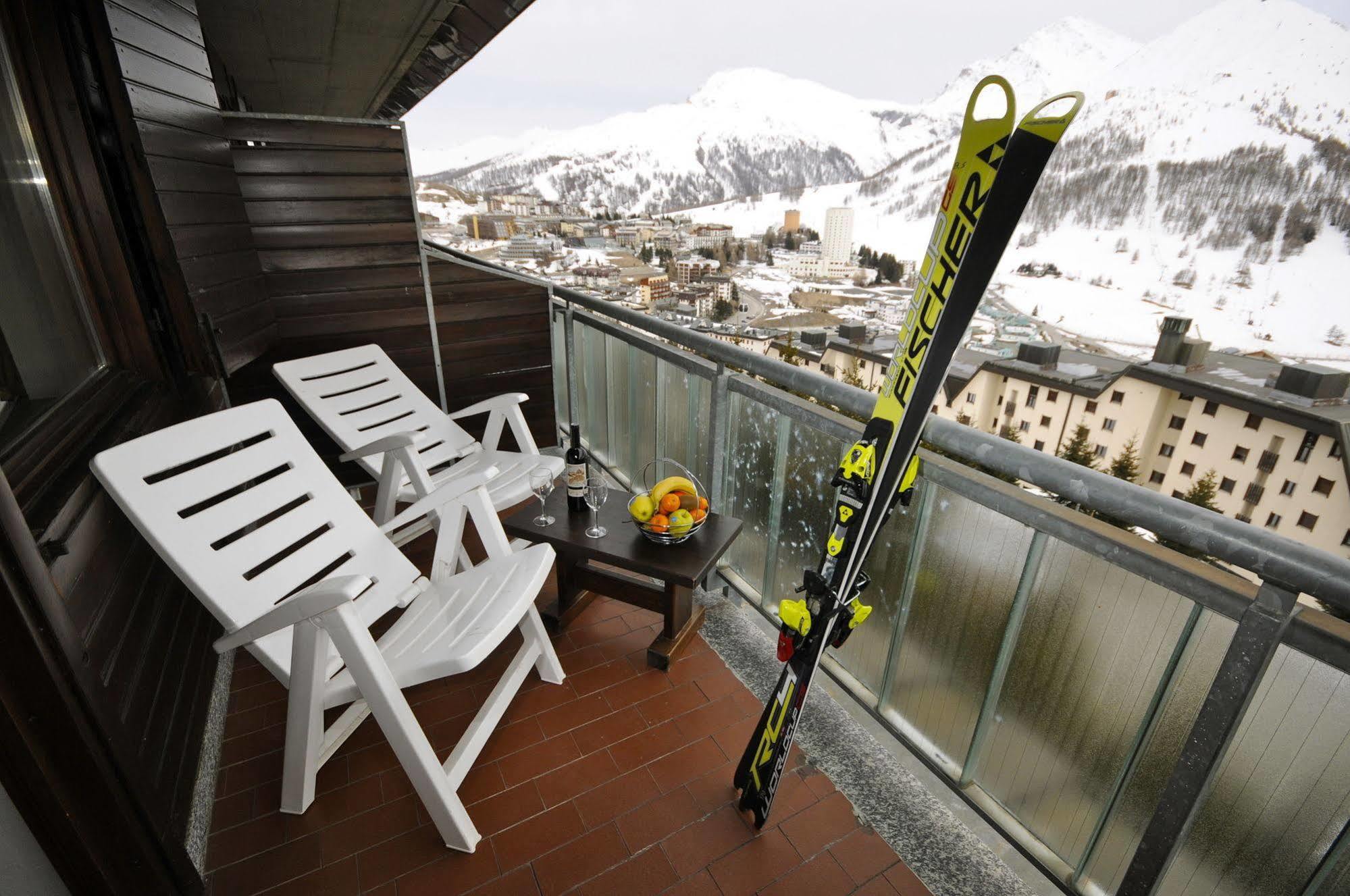Resort Hotel Palace 2 Colle Colle Sestriere Eksteriør billede